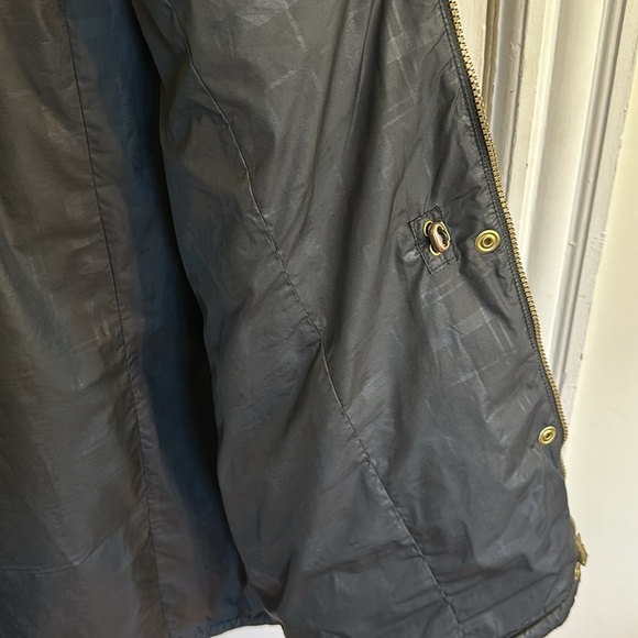 Barbour Enduro Quilted Jacket - Picture 8 of 12